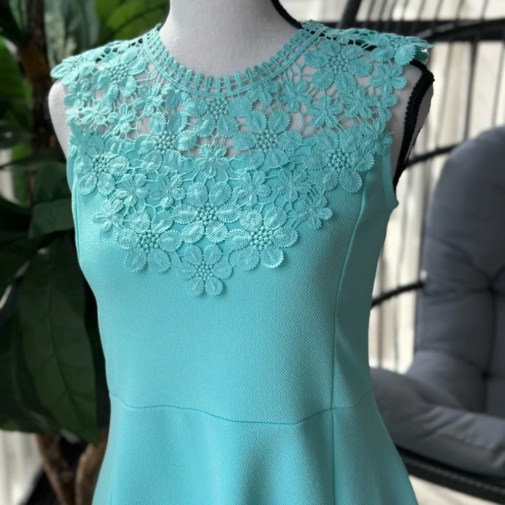 The Children's Place Blue Sleeveless A-Line Dress - Picture 3 of 4